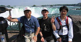 重力下における流体の運動についての研究(Niagara fall, Canada)